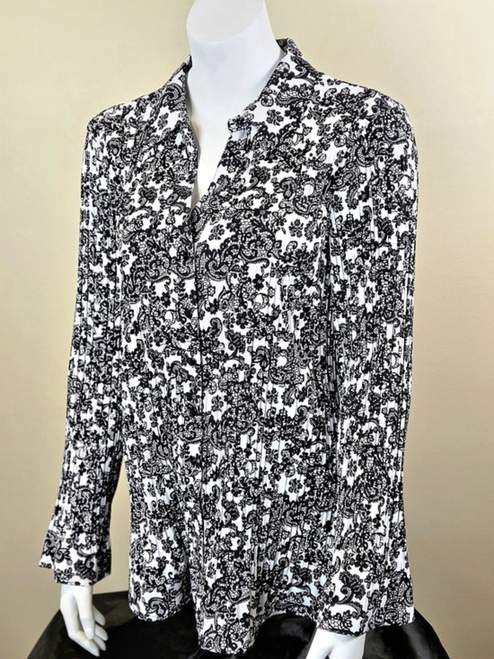 Sz 18 Michel Antoni Plissé Button Down Blouse Black White Lace Floral Pleated
